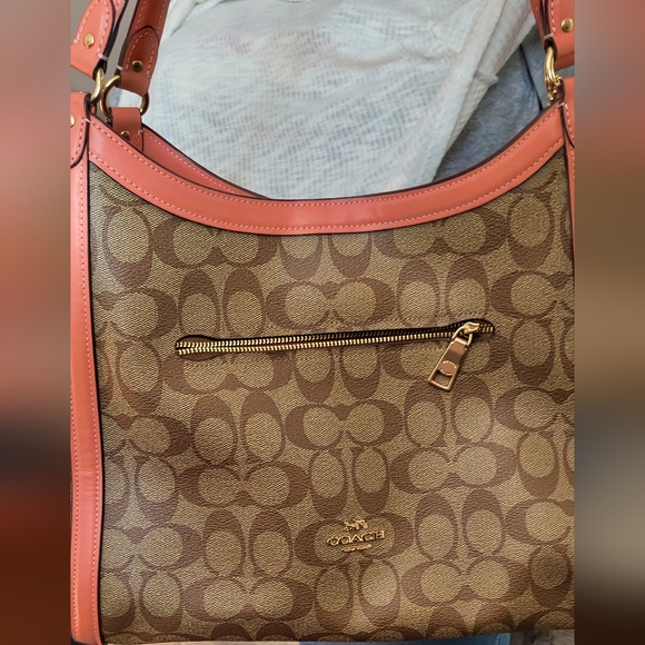 Coach Dark Brown Shoulder Bag with Gold Hardware - Picture 5 of 7